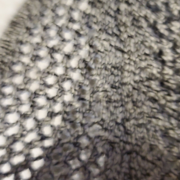 Astr Grey peek a boo sleeves soft sweater NWT🆕 - Picture 8 of 10